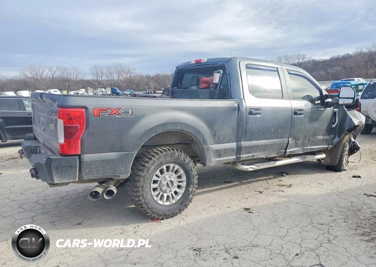 2019 Ford F250 Super Duty VIN:1FT7W2BT3KEG85763 - 3