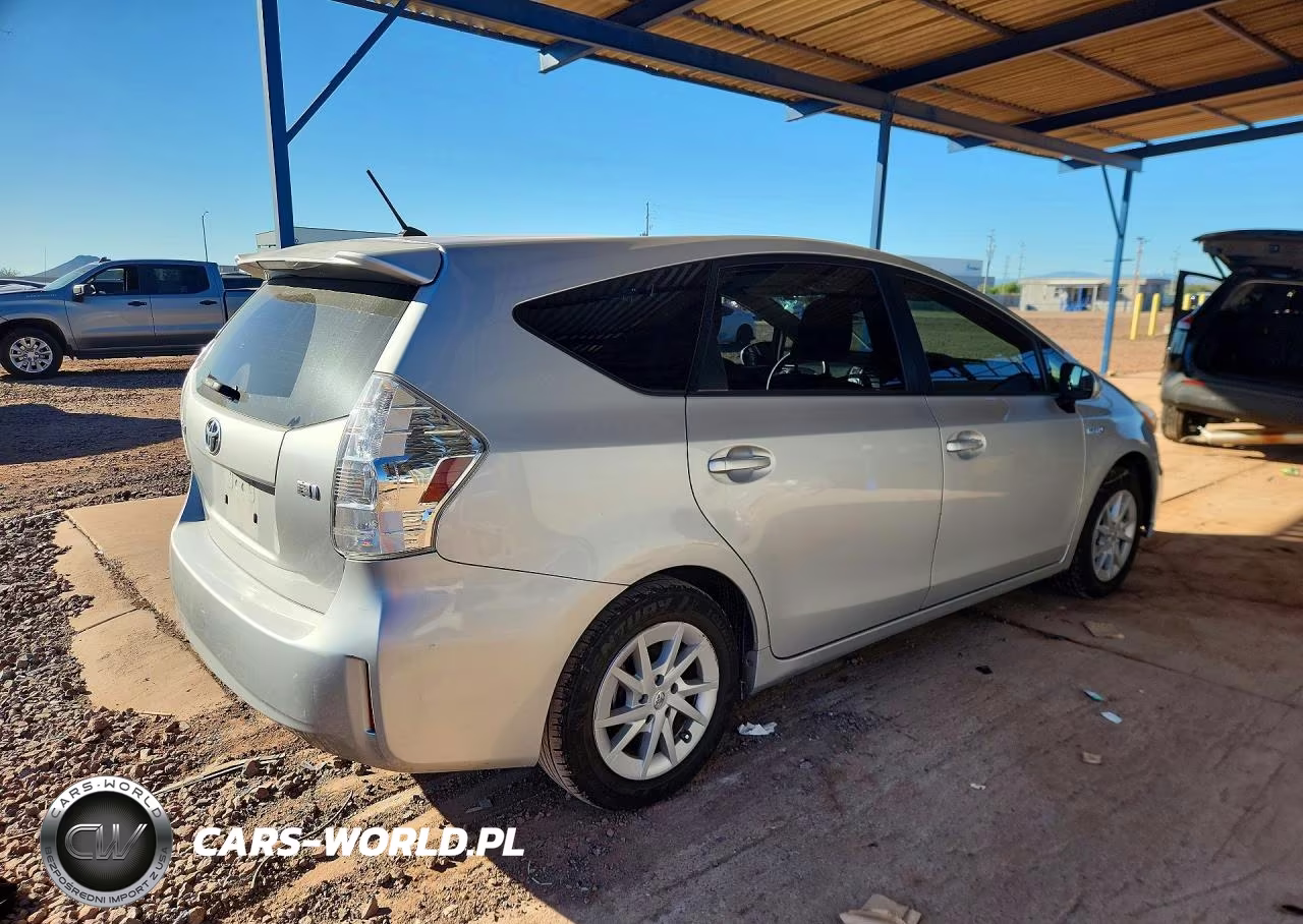 2013 Toyota Prius V Two VIN:JTDZN3EU4D3257348 - 3