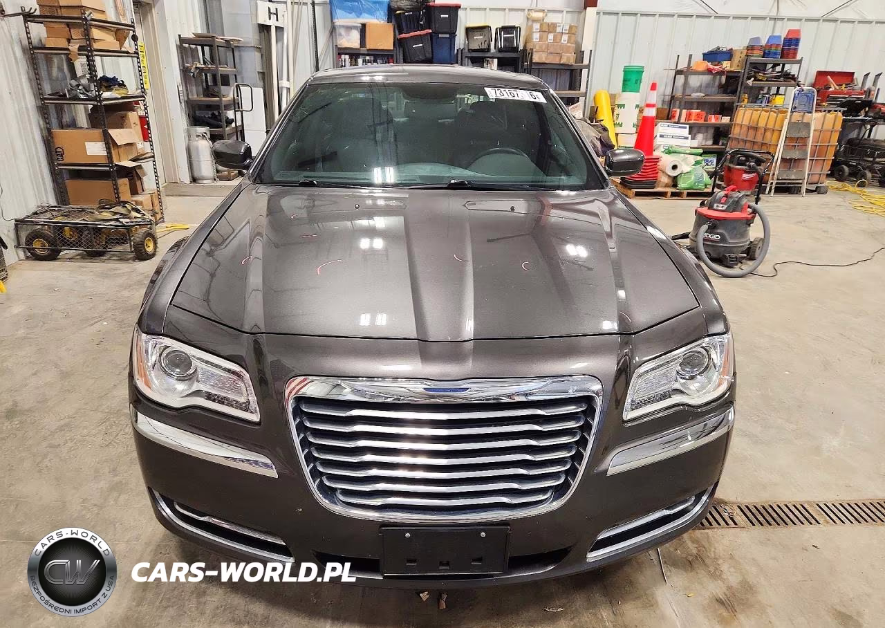 2014 Chrysler 300 VIN:2C3CCARG9EH328003 - 5