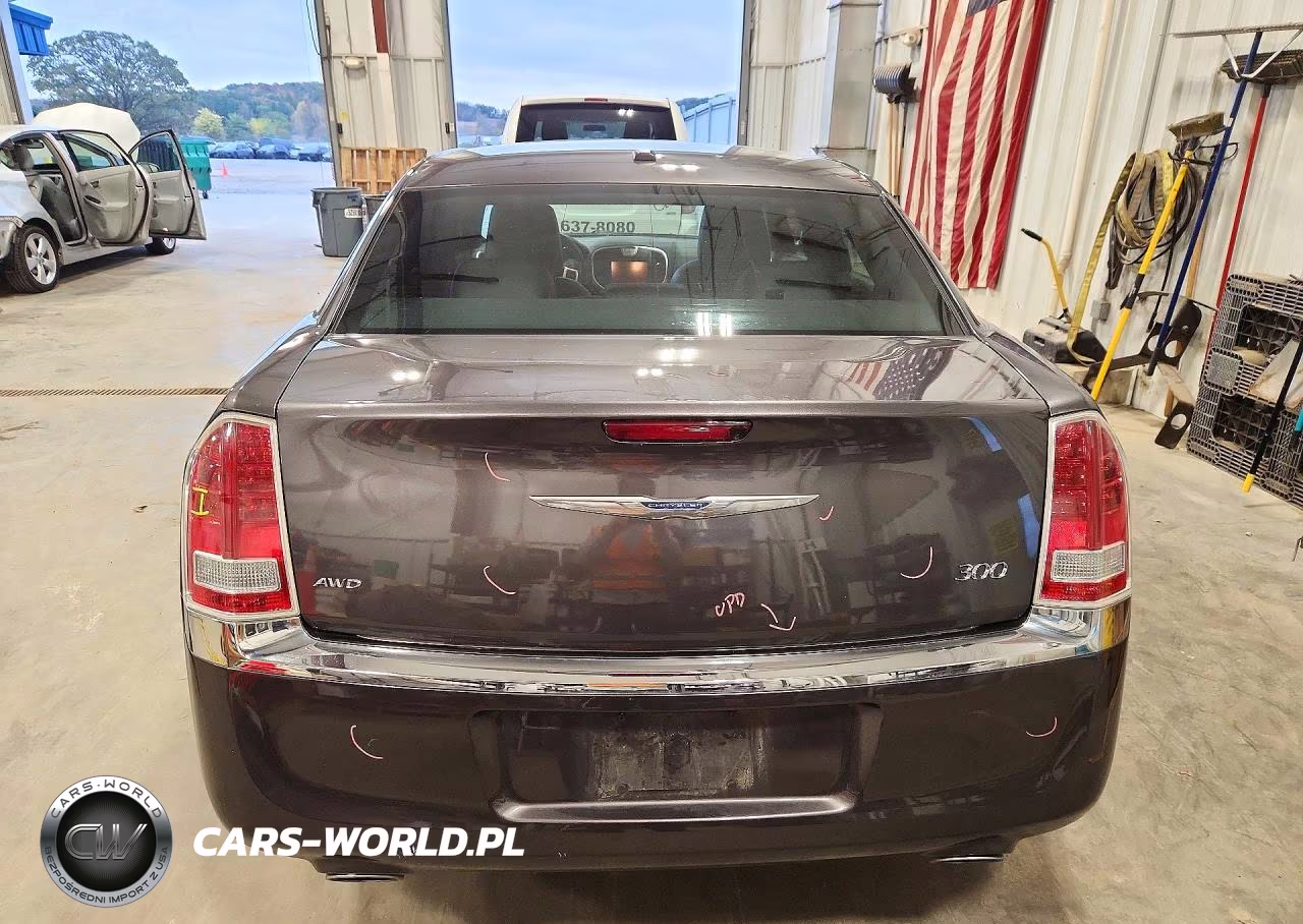 2014 Chrysler 300 VIN:2C3CCARG9EH328003 - 6