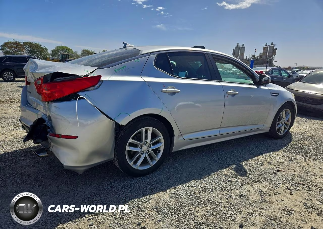 2014 Kia Optima Lx VIN:5XXGM4A77EG281080 - 3