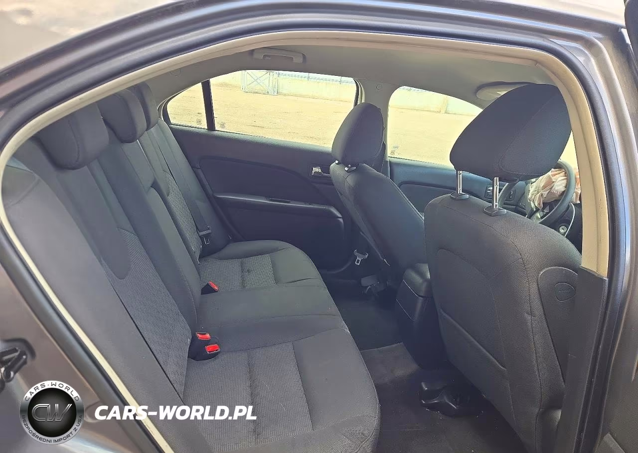 2010 Ford Fusion Se VIN:3FAHP0HA7AR218066 - 10