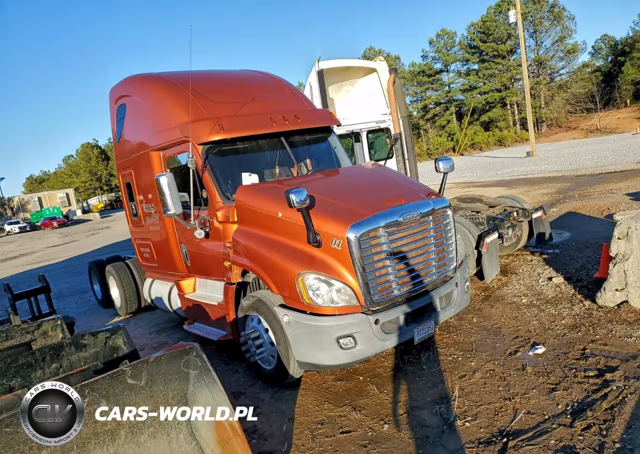 2014 Freightliner Cascadia Semi Truck