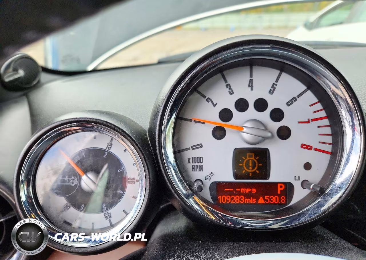 2010 Mini Cooper VIN:WMWMR3C58ATU97408 - 9
