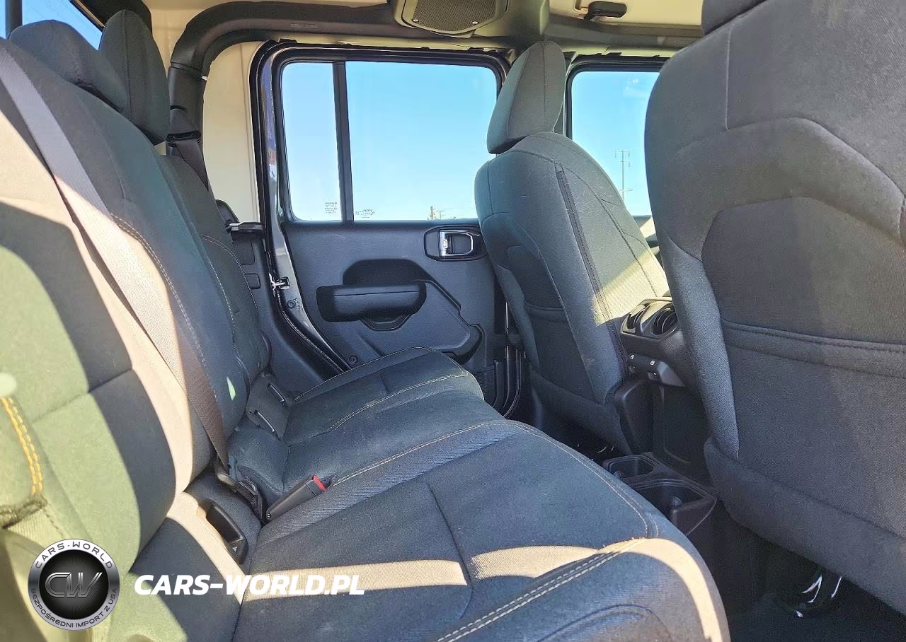 2025 Jeep Gladiator Sport S VIN:1C6RJTAG7SL528631 - 10