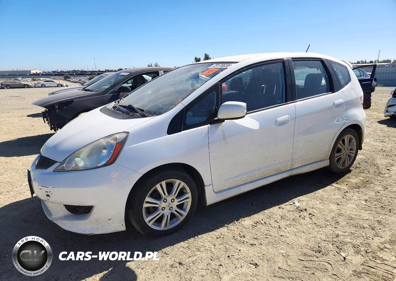 2011 Honda Fit Sport VIN:JHMGE8H58BS006066 - 1