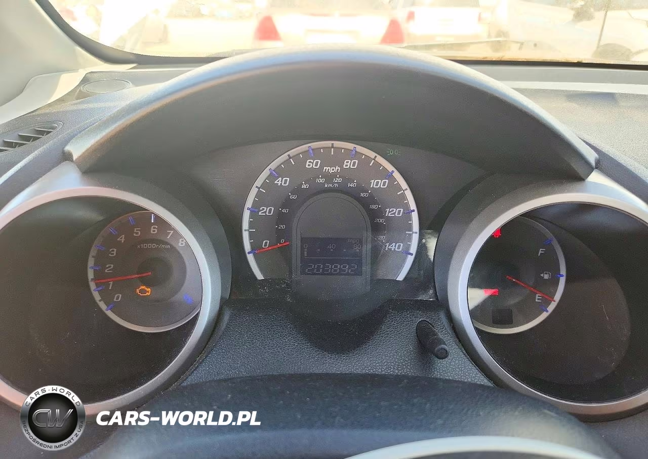 2011 Honda Fit Sport VIN:JHMGE8H58BS006066 - 9