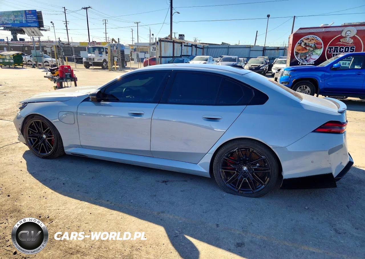 2026 BMW M5 VIN:WBS83FK02TCV22294 - 2
