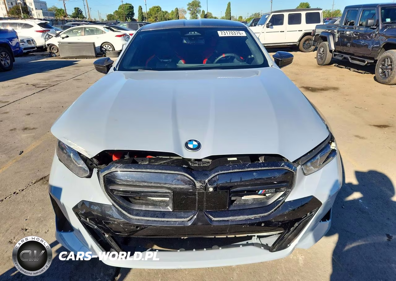 2026 BMW M5 VIN:WBS83FK02TCV22294 - 5