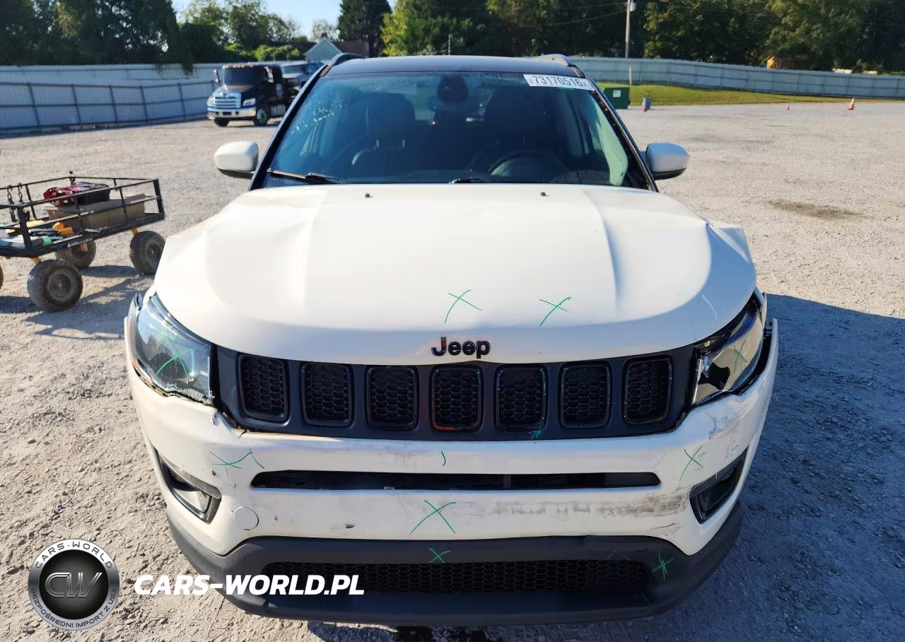 2019 Jeep Compass Latitude VIN:3C4NJDBB0KT697667 - 5