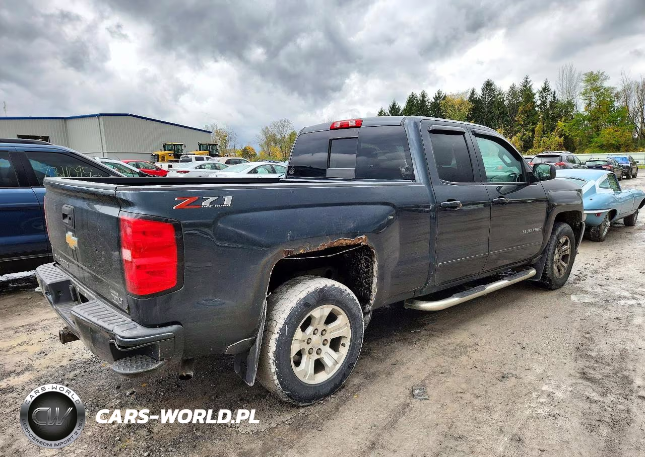 2018 Chevrolet Silverado K1500 Lt VIN:1GCVKRECXJZ246512 - 3