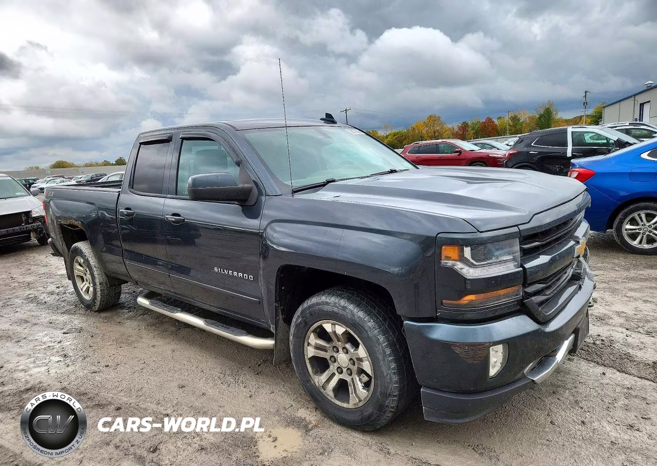2018 Chevrolet Silverado K1500 Lt VIN:1GCVKRECXJZ246512 - 4