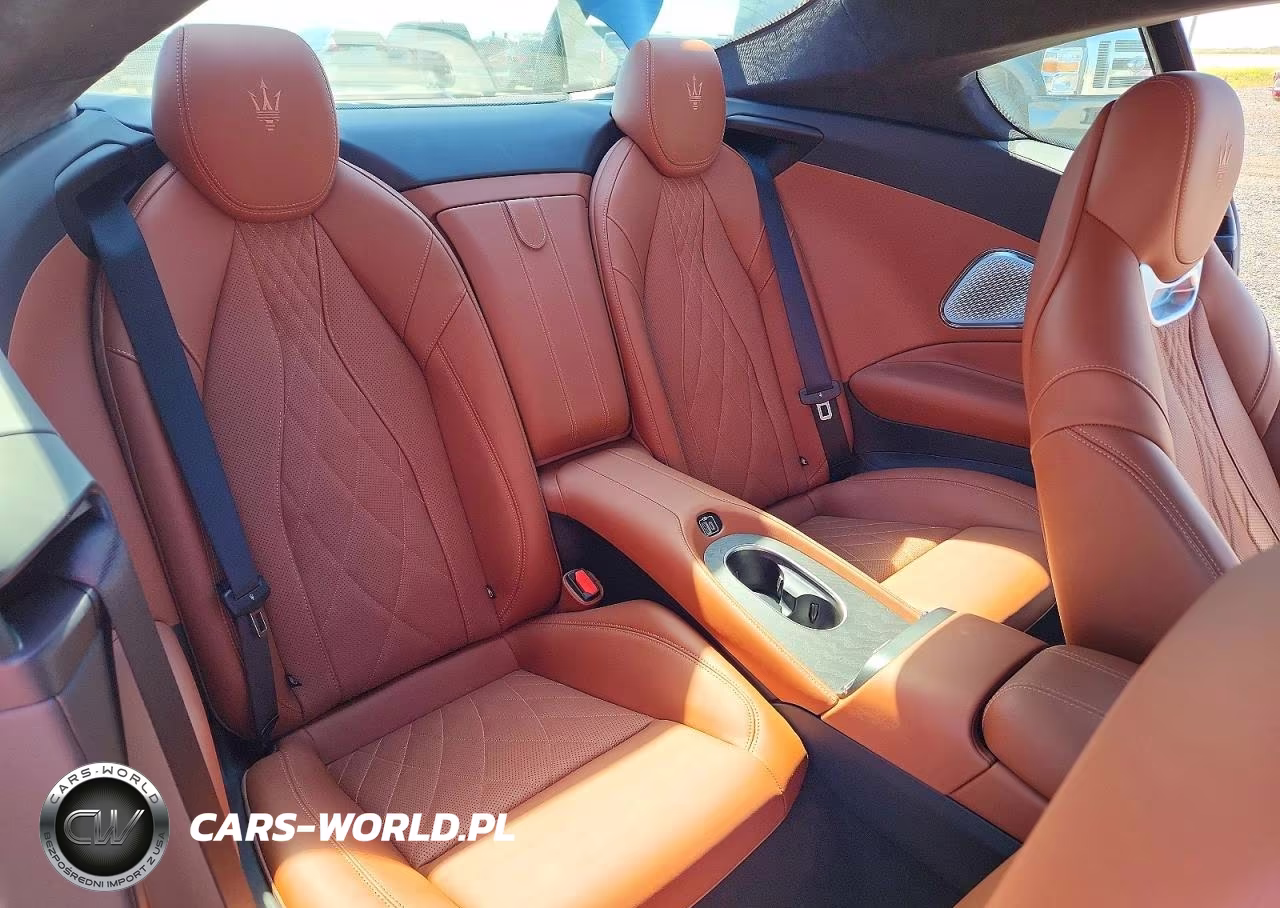 2024 Maserati Granturismo Modena VIN:ZAMBMVBBXRX432698 - 10