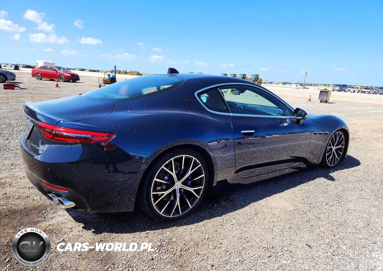 2024 Maserati Granturismo Modena VIN:ZAMBMVBBXRX432698 - 3