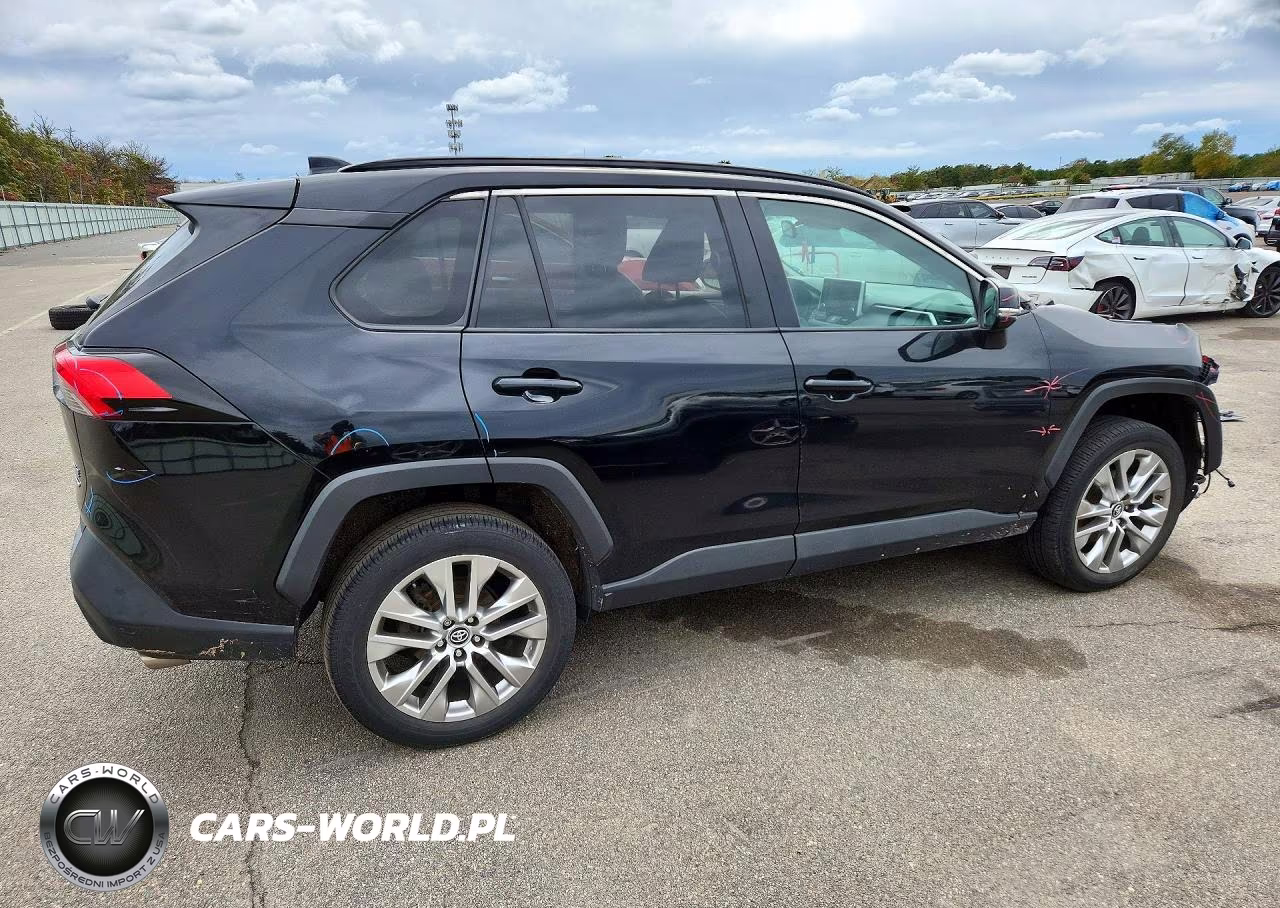 2021 Toyota Rav4 Xle Premium VIN:2T3A1RFV3MW164496 - 3