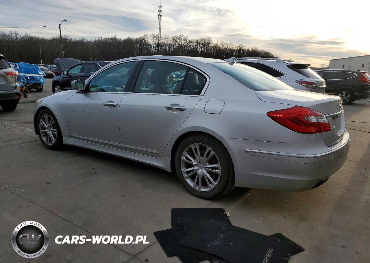 2013 Hyundai Genesis 3.8L VIN:KMHGC4DD7DU233703 - 2