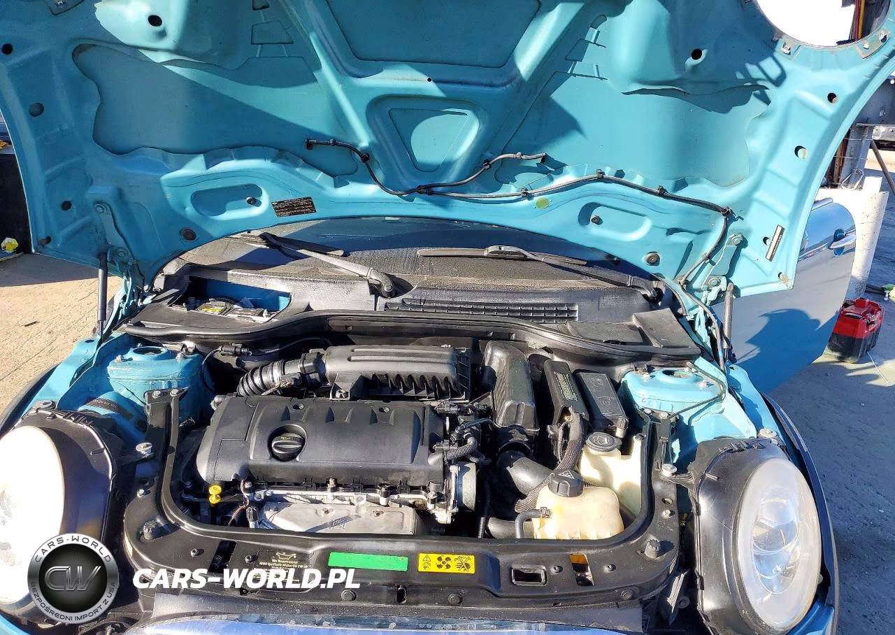 2009 Mini Cooper VIN:WMWMF335X9TW70558 - 11