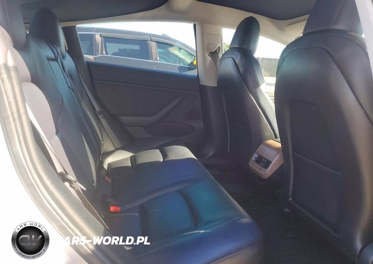 2018 Tesla Model 3 VIN:5YJ3E1EA6JF052080 - 10