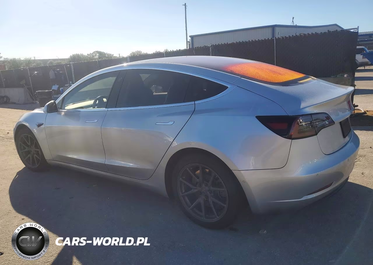 2018 Tesla Model 3 VIN:5YJ3E1EA6JF052080 - 2