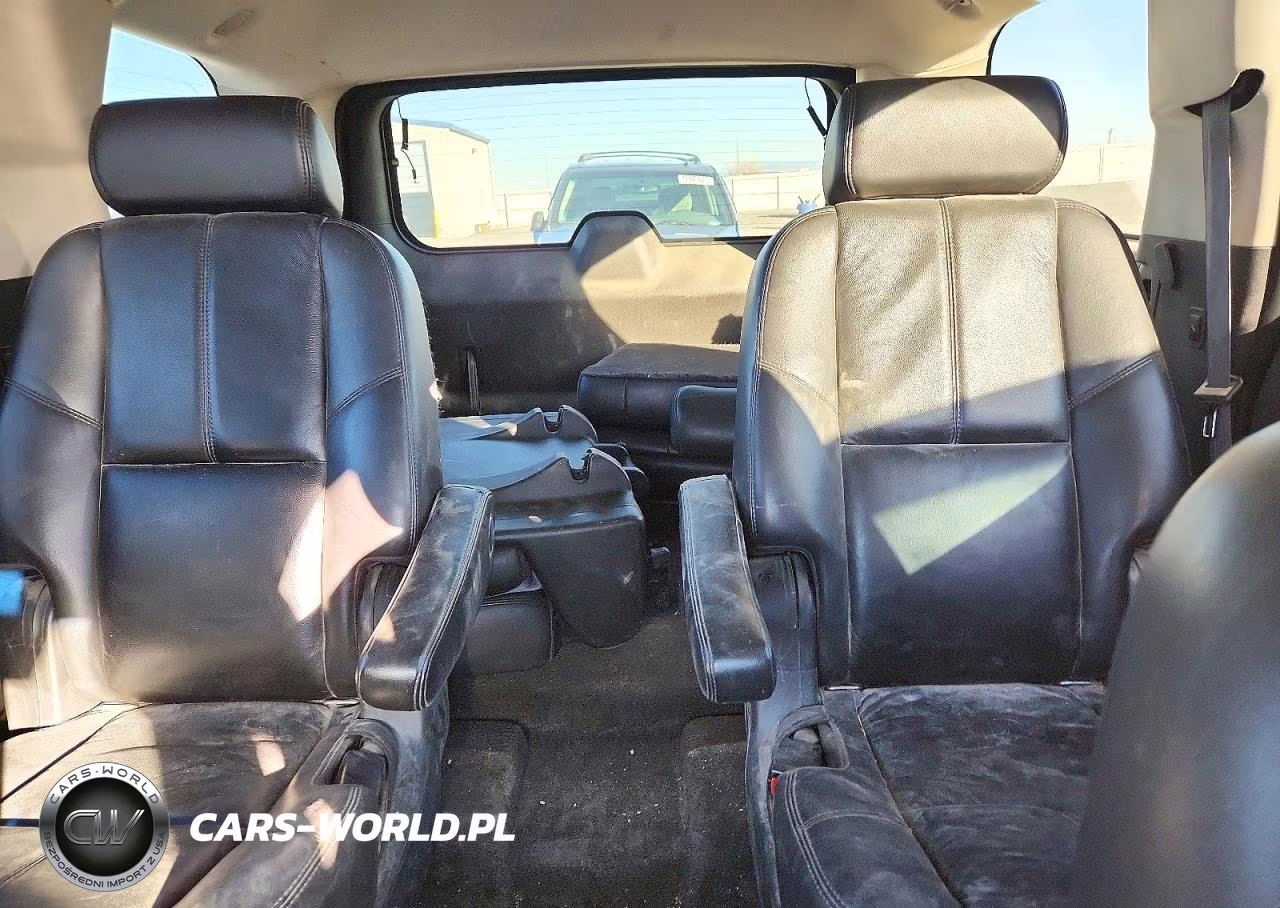 2007 Chevrolet Tahoe K1500 VIN:1GNFK13037R400296 - 10