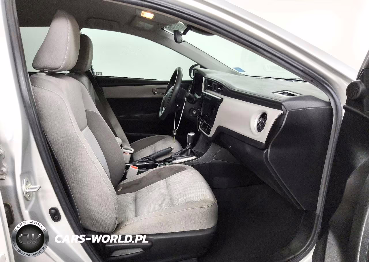 2019 Toyota Corolla Le VIN:5YFBURHE0KP862435 - 13