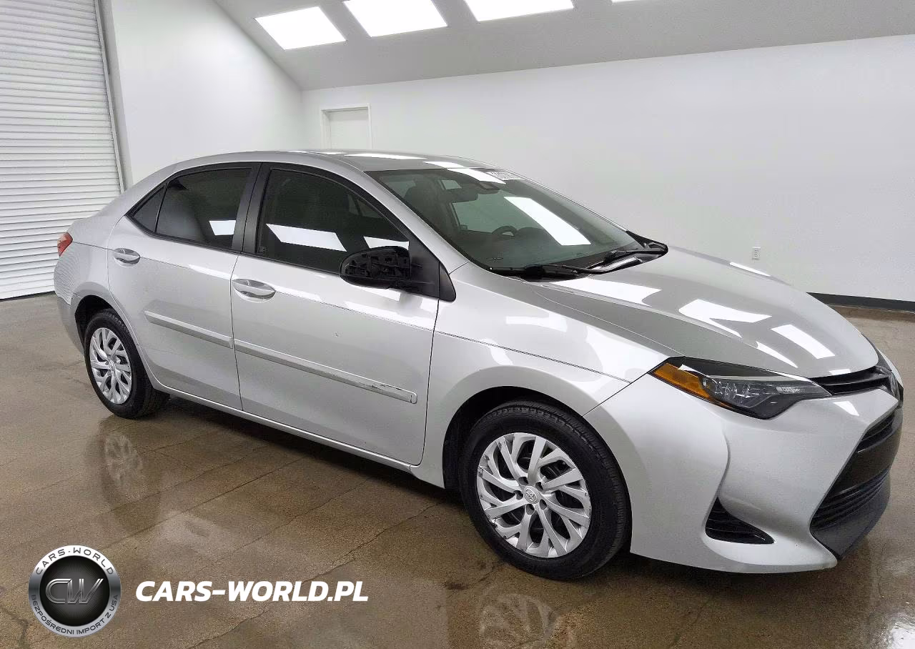 2019 Toyota Corolla Le VIN:5YFBURHE0KP862435 - 4