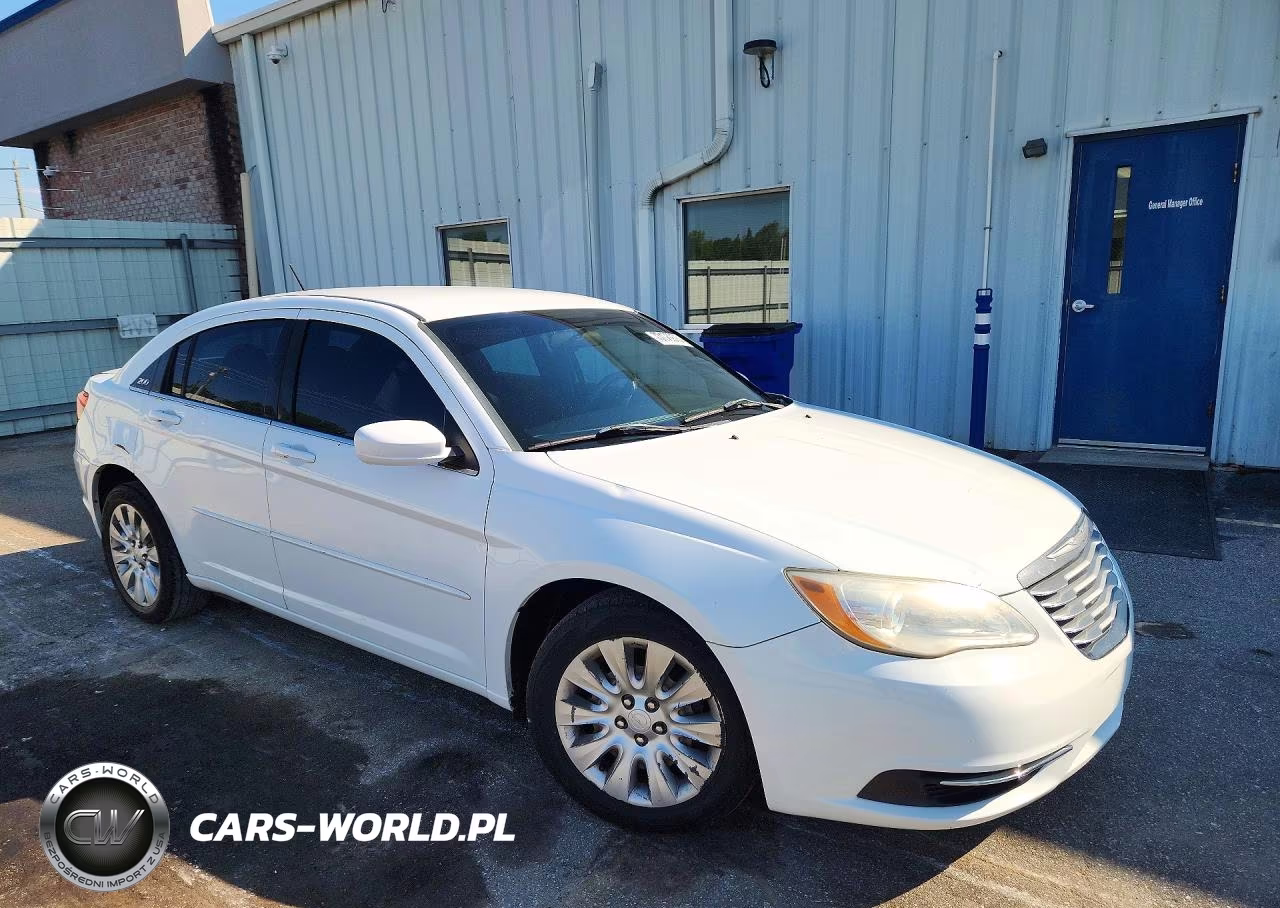 2014 Chrysler 200 Lx VIN:1C3CCBAB8EN238080 - 4