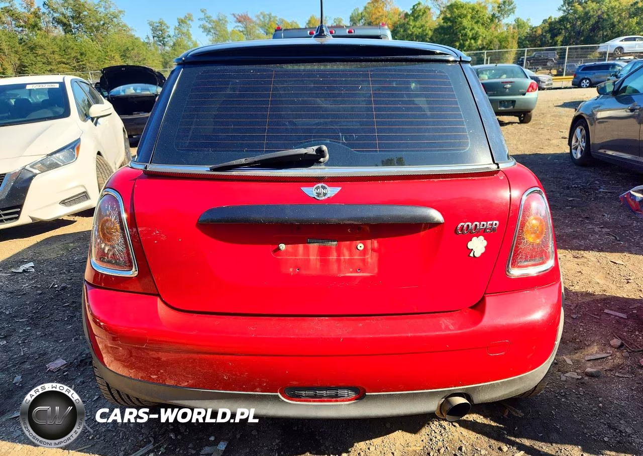 2010 Mini Cooper VIN:WMWMF3C56ATZ63734 - 6