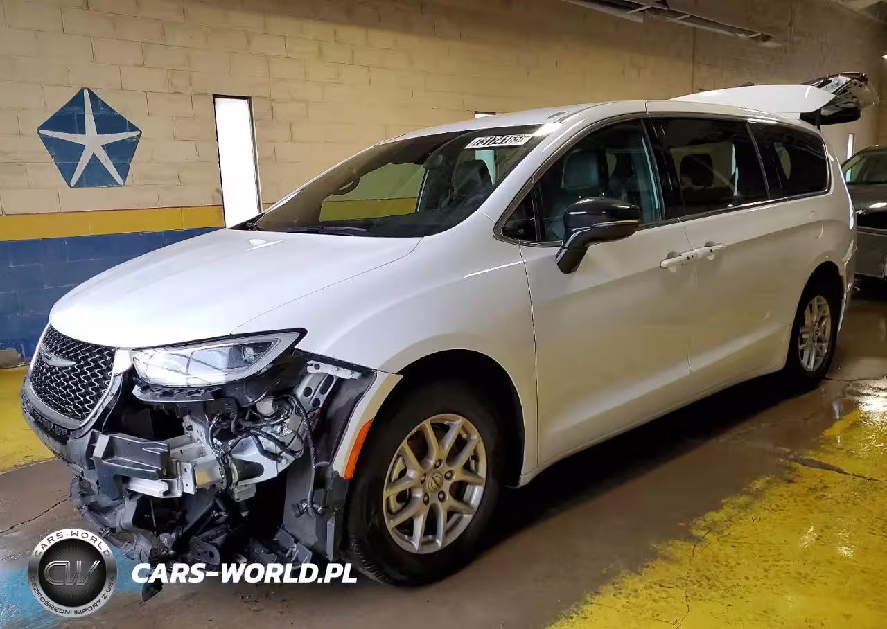 2025 Chrysler Pacifica Select