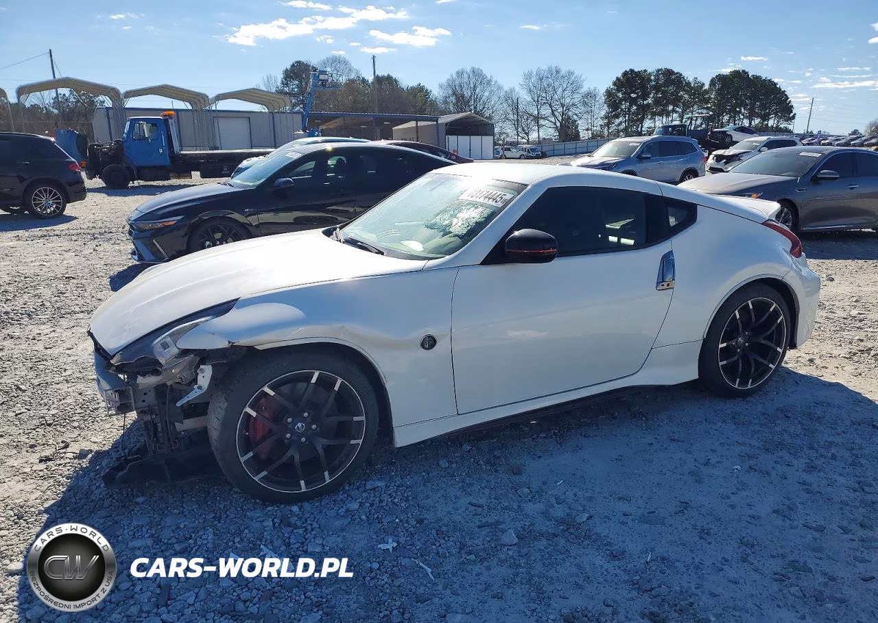 2018 Nissan 370Z Base