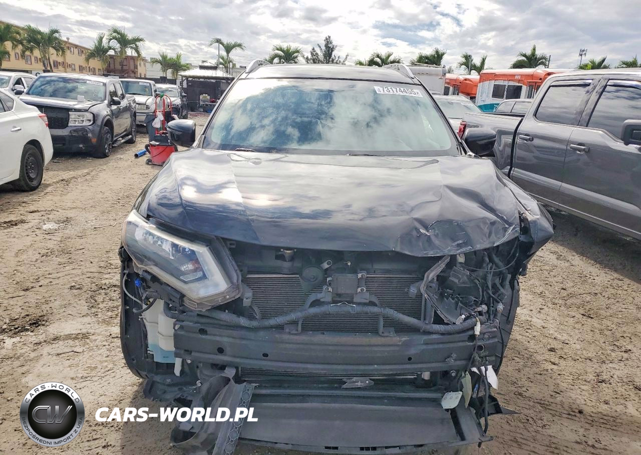 2018 Nissan Rogue S VIN:KNMAT2MT1JP519899 - 5