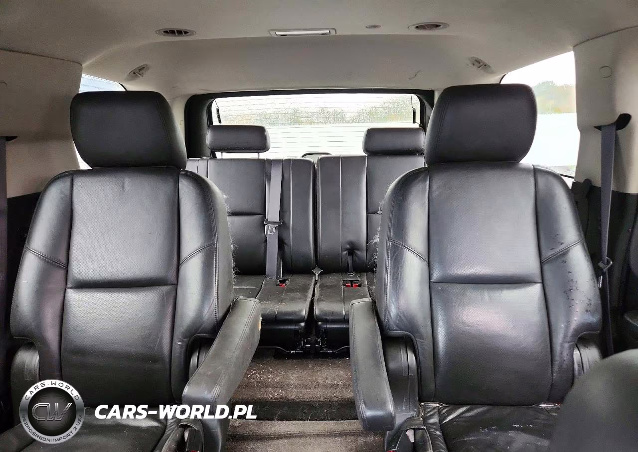 2011 Cadillac Escalade Luxury VIN:1GYS4BEF8BR389971 - 10