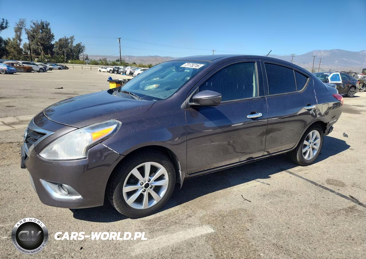 2015 Nissan Versa 1.6 Sl