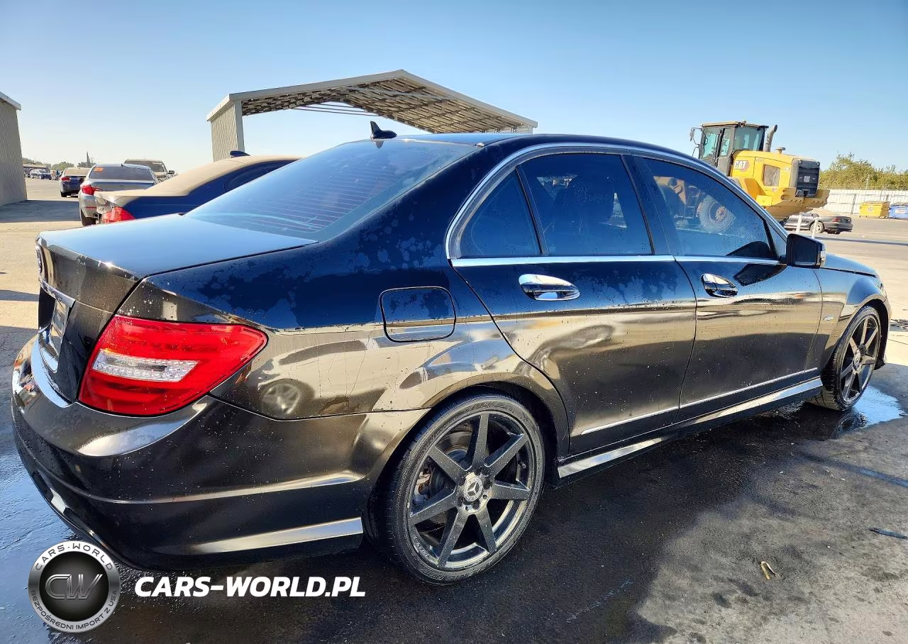 2012 Mercedes-Benz C 250 VIN:WDDGF4HB2CA625109 - 3
