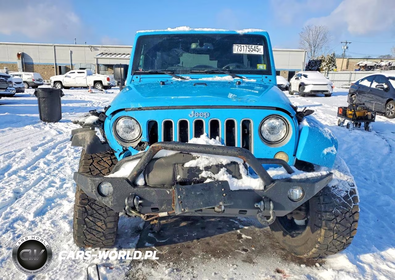 2017 Jeep Wrangler Unlimited Sahara VIN:1C4HJWEG8HL646910 - 5
