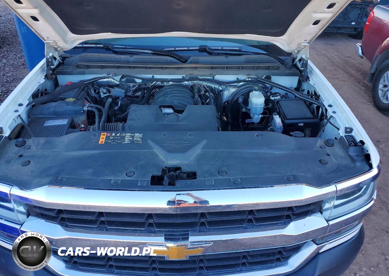 2018 Chevrolet Silverado C1500 VIN:1GCRCNEH5JZ197903 - 11