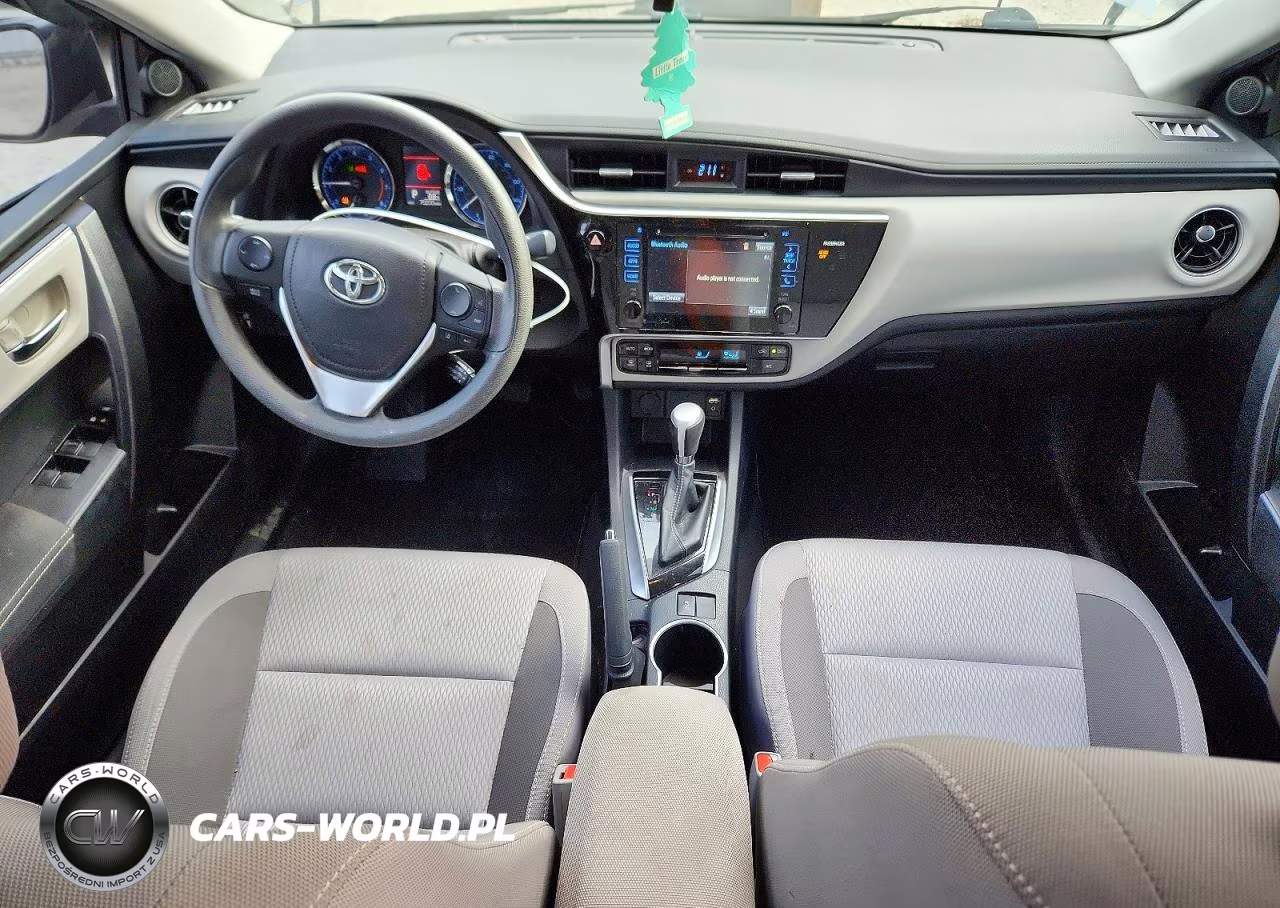 2017 Toyota Corolla Le VIN:2T1BURHEXHC866730 - 8