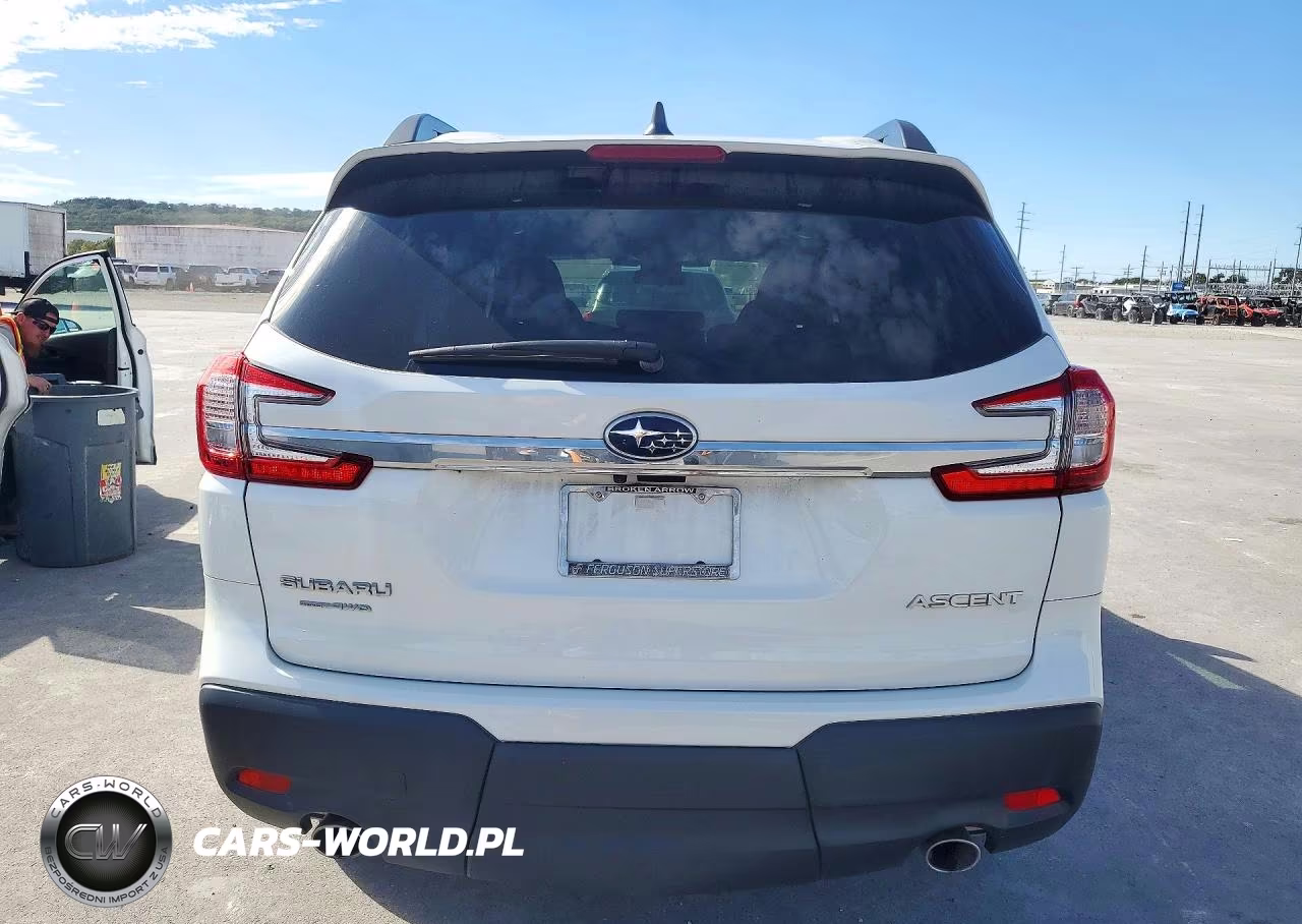 2024 Subaru Ascent Premium VIN:4S4WMABD9R3426104 - 6