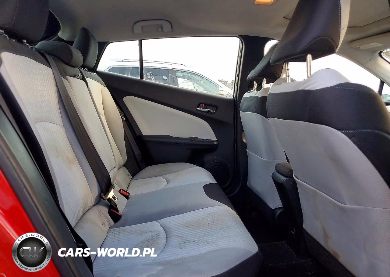 2017 Toyota Prius Three VIN:JTDKARFUXH3527980 - 10