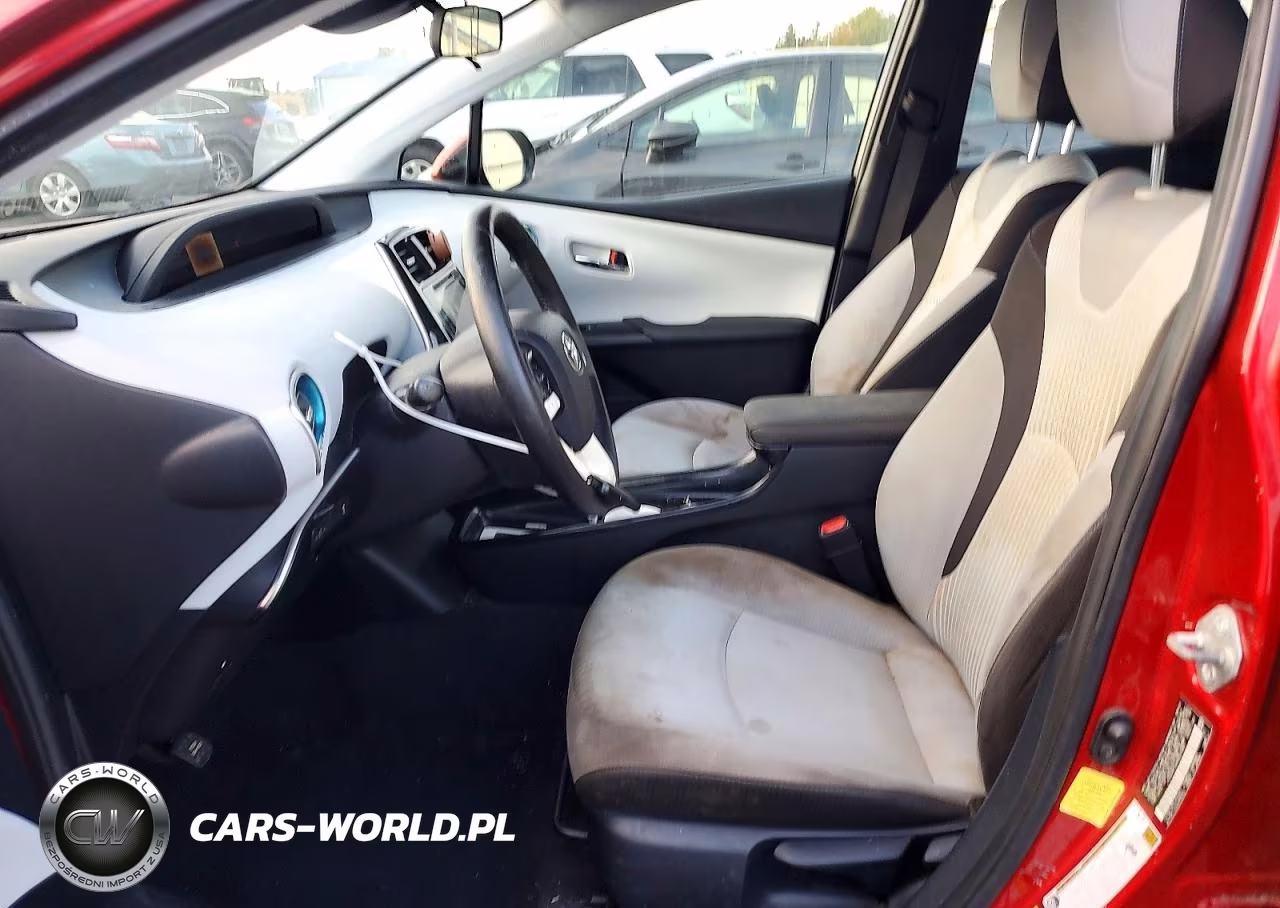 2017 Toyota Prius Three VIN:JTDKARFUXH3527980 - 7
