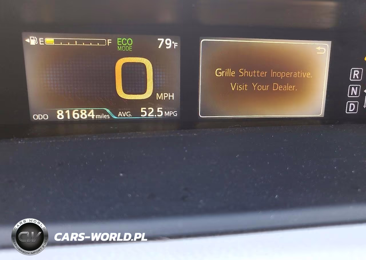 2017 Toyota Prius Three VIN:JTDKARFUXH3527980 - 9