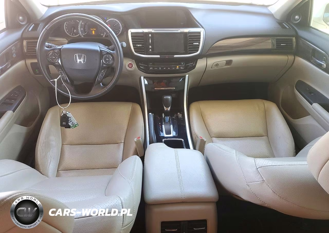2017 Honda Accord Touring VIN:1HGCR3F99HA018000 - 8
