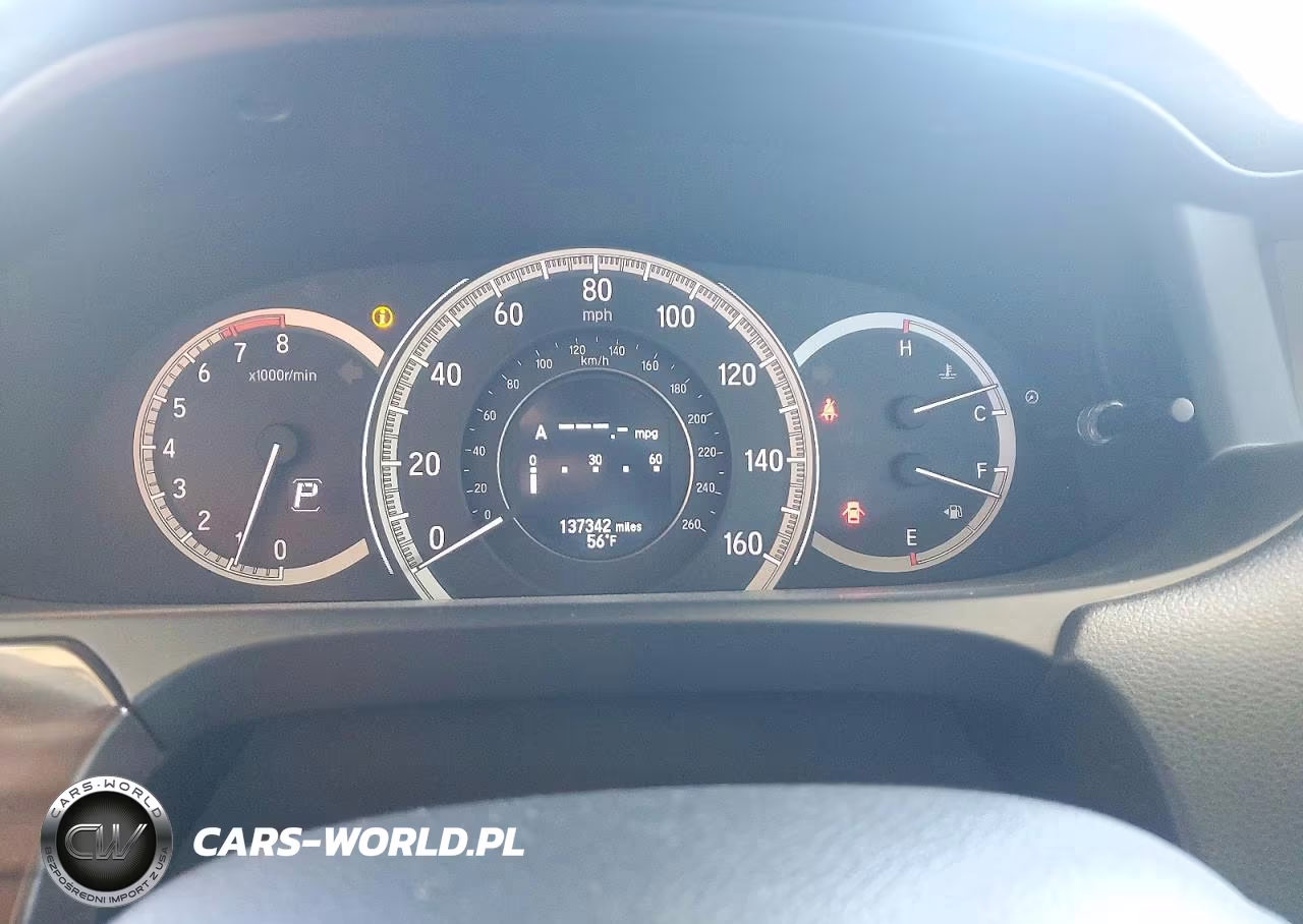 2017 Honda Accord Touring VIN:1HGCR3F99HA018000 - 9