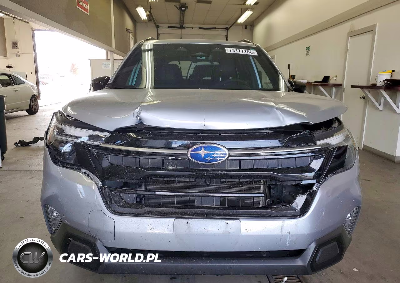 2025 Subaru Forester Touring VIN:JF2SLDTC3SH442516 - 5