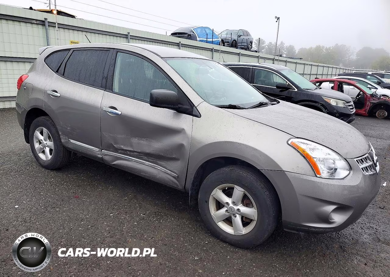 2012 Nissan Rogue S VIN:JN8AS5MV5CW717355 - 4