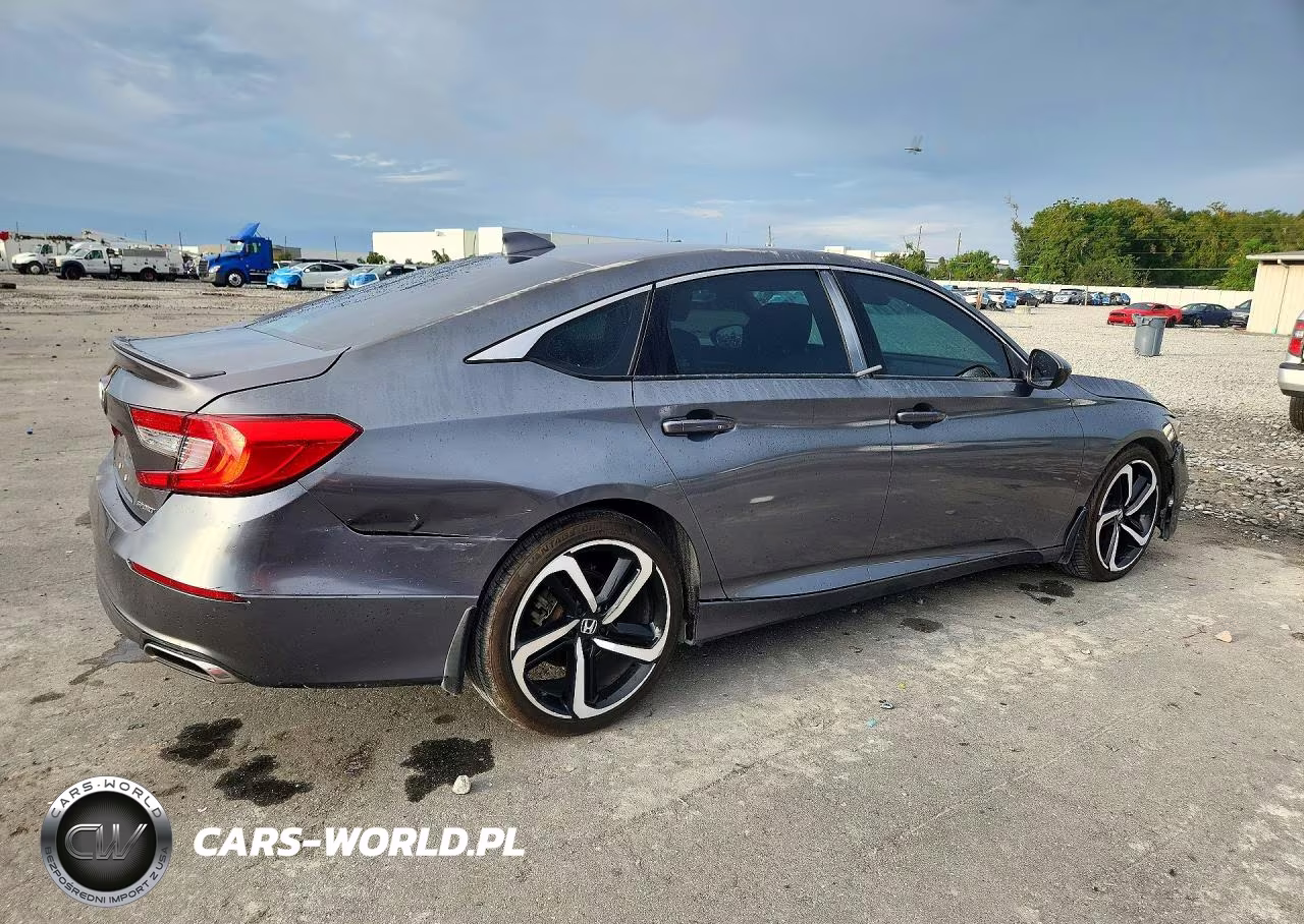 2018 Honda Accord Sport VIN:1HGCV1F31JA259339 - 3