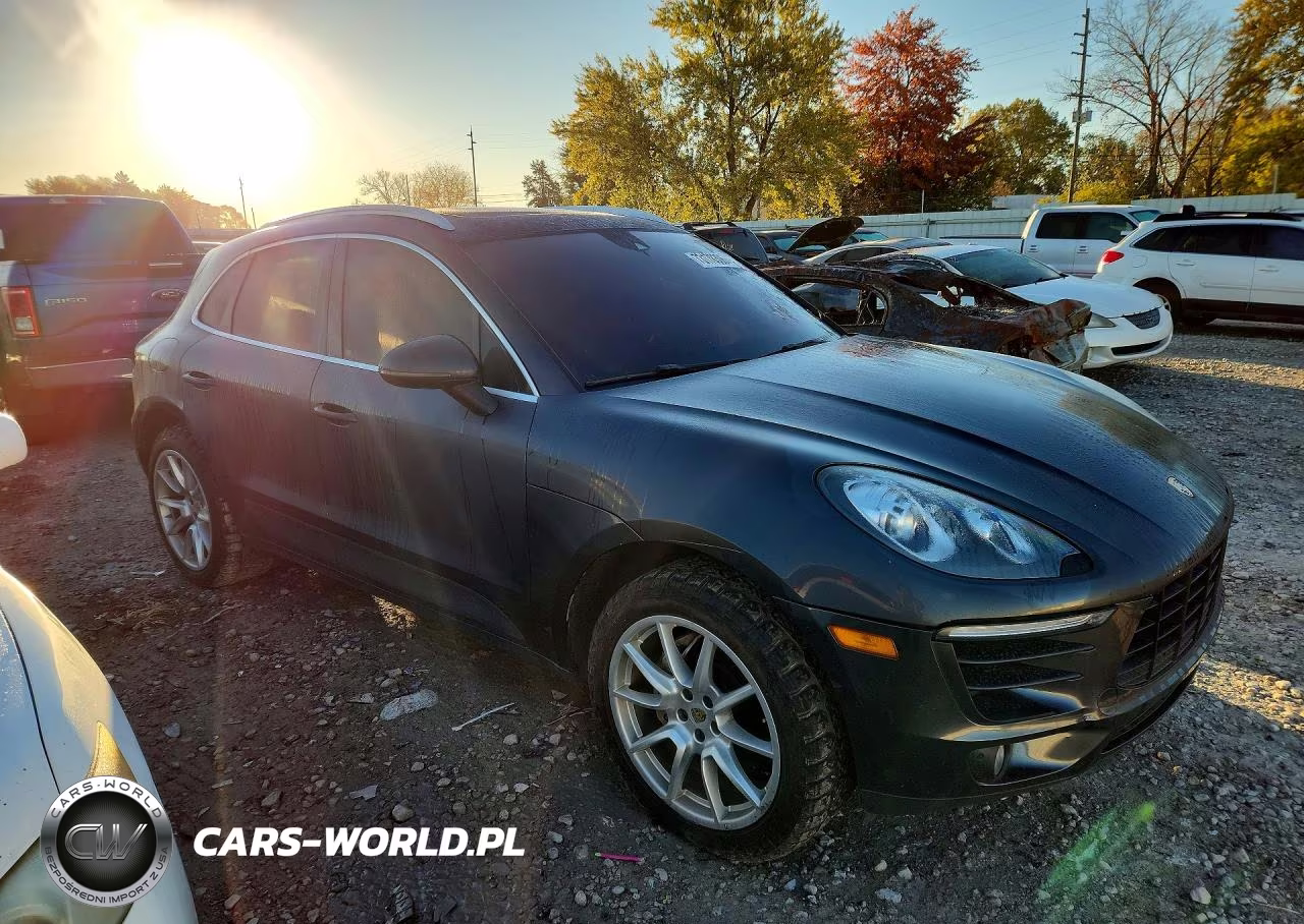 2018 Porsche Macan S VIN:WP1AB2A58JLB30790 - 4
