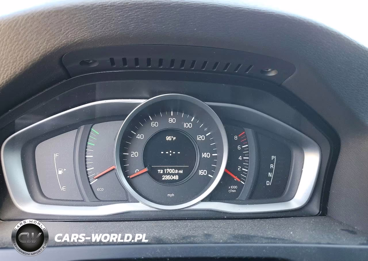 2015 Volvo S60 VIN:YV1612TA3F1313631 - 9