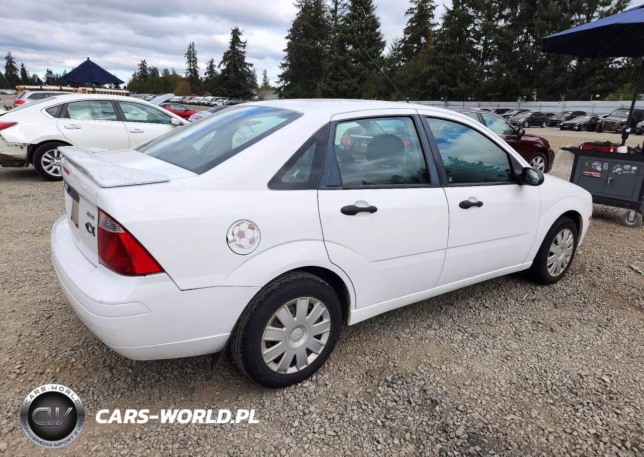 2006 Ford Focus Zx4 VIN:1FAFP34N26W136915 - 3