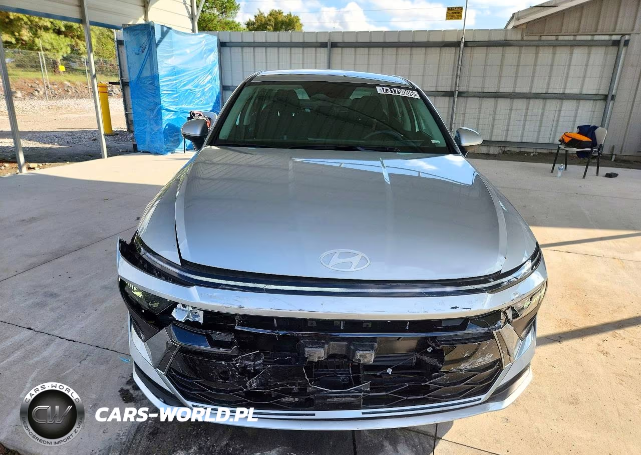2026 Hyundai Sonata Hybrid Blue VIN:KMHL24JJ1TA180962 - 5